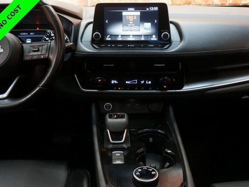 Used 2022 Nissan Rogue SV w/ SV Premium Package image 35