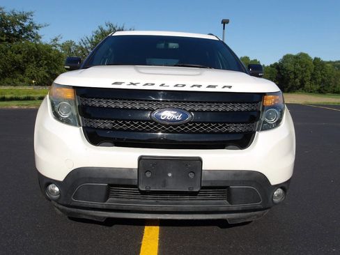 Used 2015 Ford Explorer Sport w/ Equipment Group 401A AWD/4WD image 37