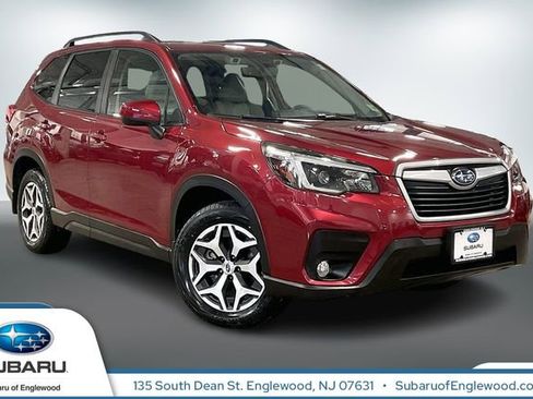 Used 2021 Subaru Forester Premium image 1