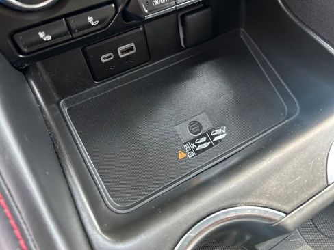 Used 2024 Chevrolet Suburban RST w/ Luxury Package image 32