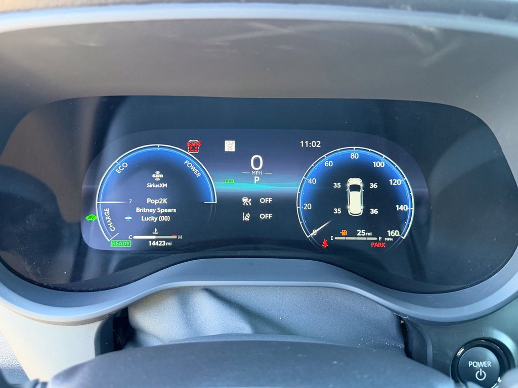 Used 2025 Toyota Sienna Platinum AWD/4WD image 21