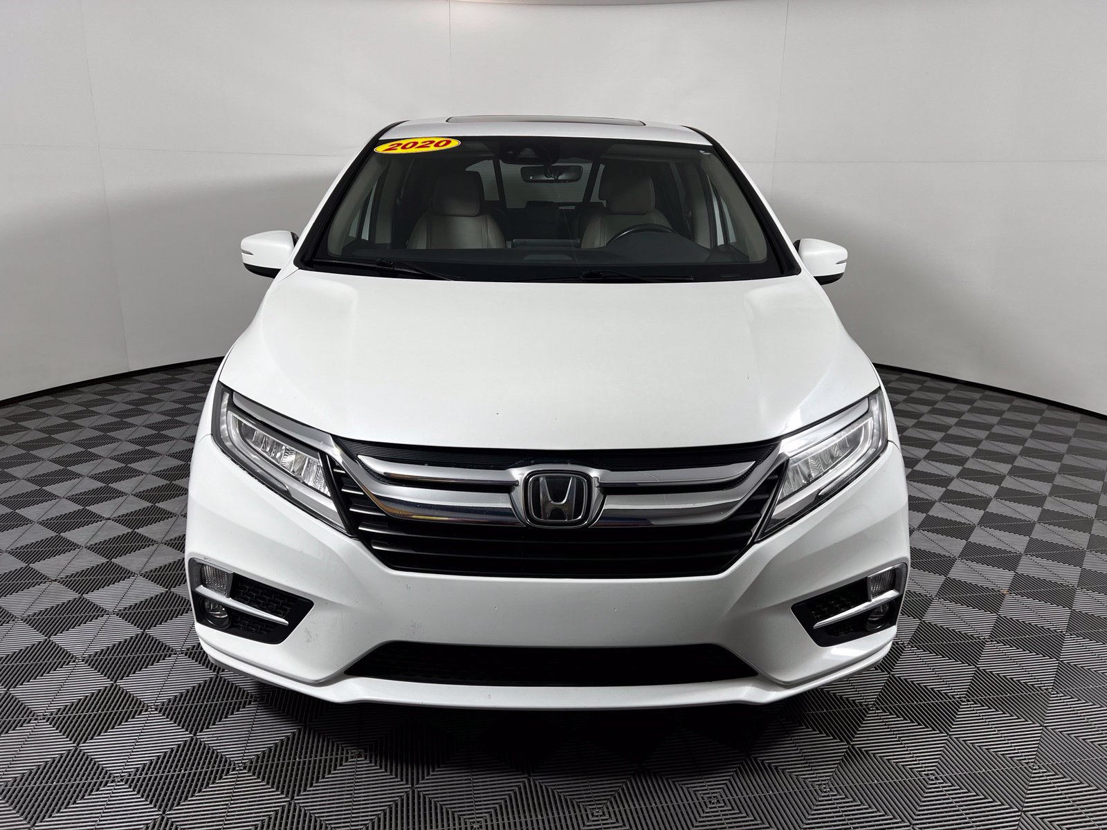 Used 2020 Honda Odyssey Elite image 2