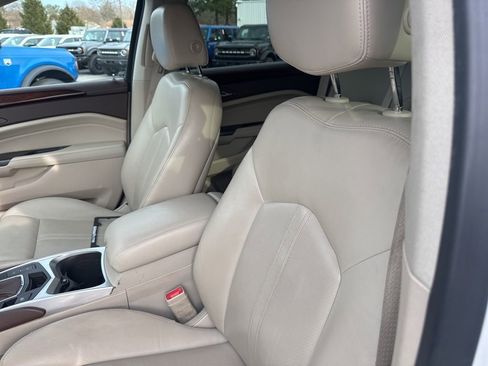Used 2013 Cadillac SRX Luxury image 15
