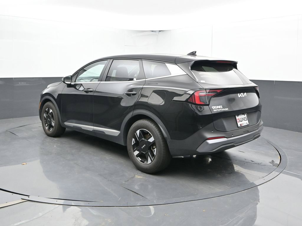Used 2026 Kia Sportage LX FWD image 9