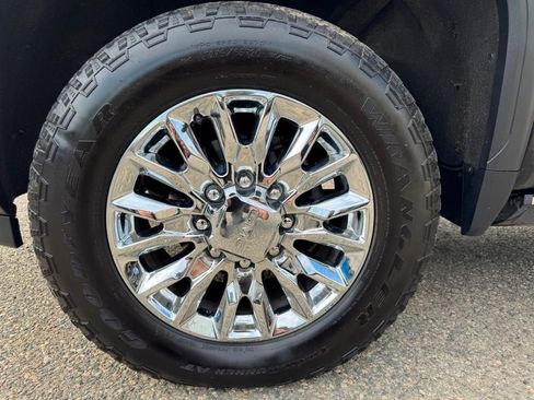 Used 2024 GMC Sierra 3500 Denali w/ Denali Reserve Package AWD/4WD image 11