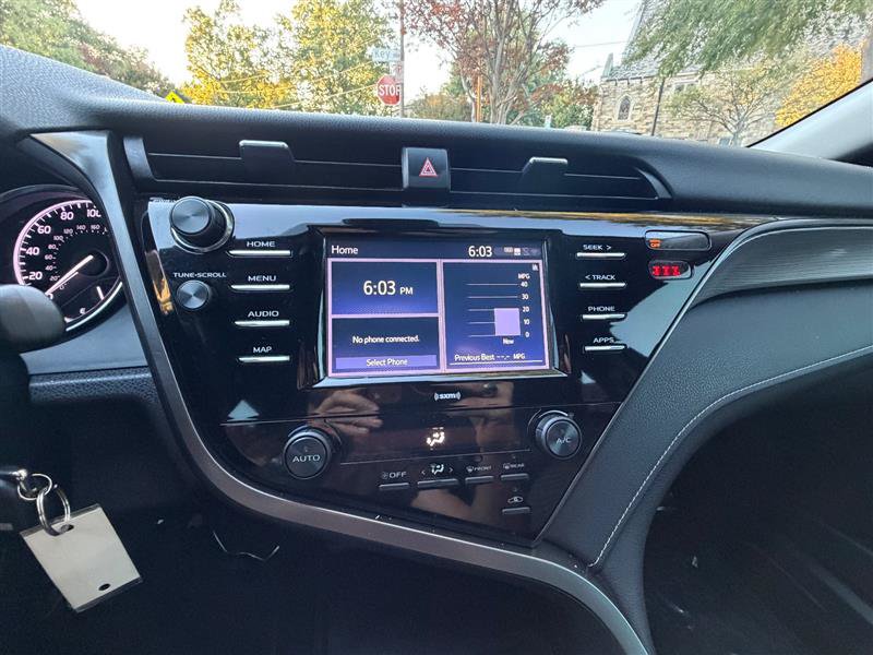 Used 2020 Toyota Camry SE FWD image 35