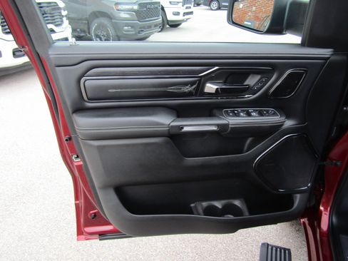 Used 2023 RAM 1500 Limited AWD/4WD image 26