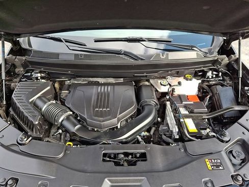 Used 2024 Chevrolet Traverse RS w/ LPO, Floor Liner Package AWD/4WD image 31