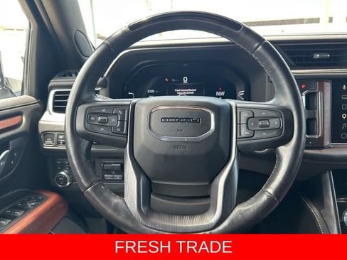 Used 2023 GMC Yukon Denali Ultimate AWD/4WD image 22