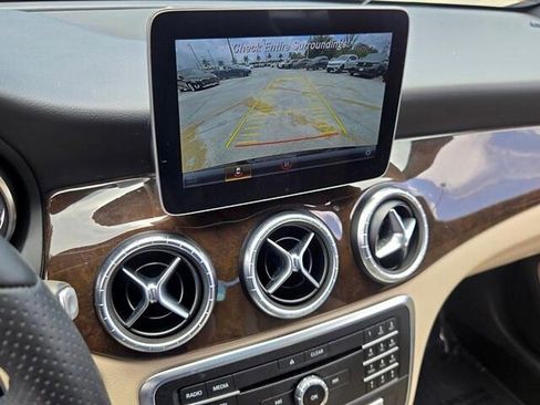 Used 2018 Mercedes-Benz CLA 250 image 23