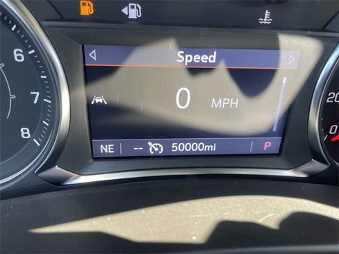 Used 2024 GMC Terrain SLT image 12