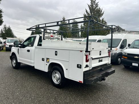 Used 2019 Ford F350 XL w/ Power Equipment Group image 5