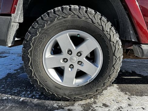 Used 2007 Jeep Wrangler Unlimited Sahara w/ Trailer Tow Group image 30