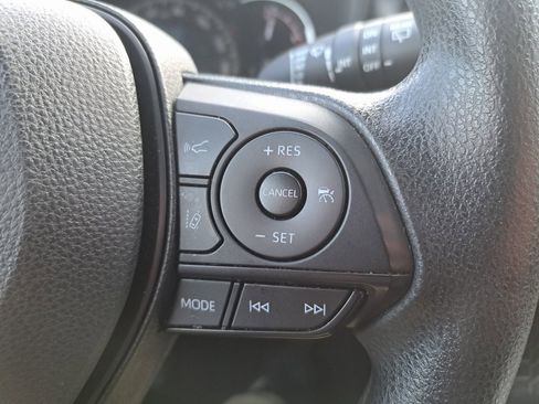 Used 2023 Toyota RAV4 XLE image 19