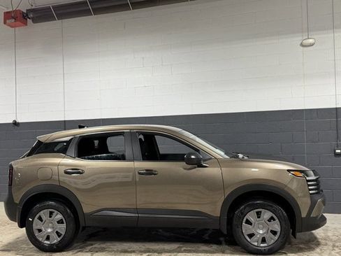 Used 2026 Nissan Kicks S FWD image 6