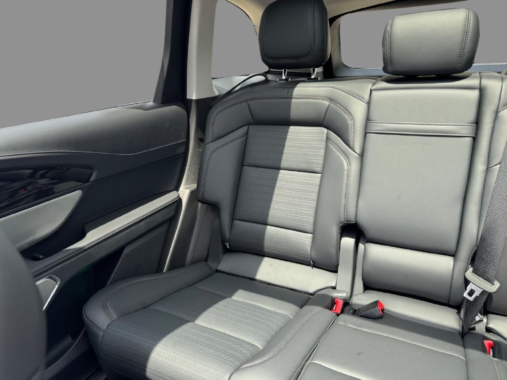 New 2026 Lincoln Nautilus Reserve AWD/4WD image 15