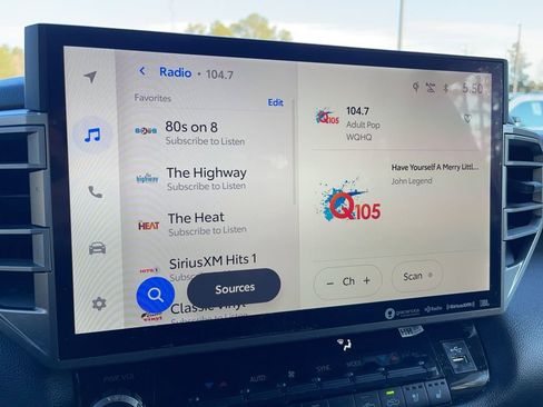 Used 2024 Toyota Tundra Limited image 11