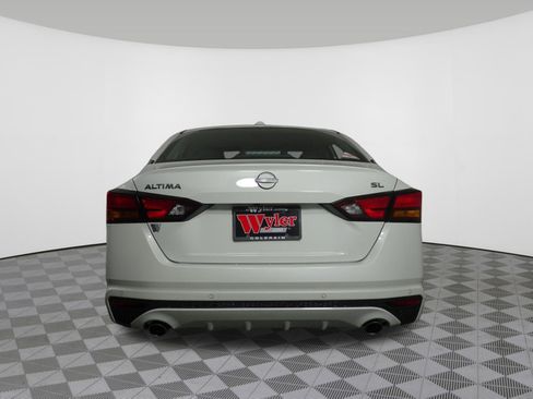 Certified 2025 Nissan Altima 2.5 SL image 19