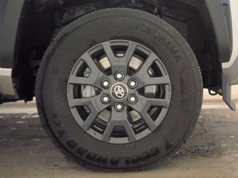 Used 2025 Toyota 4Runner SR5 image 21