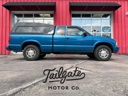 Used 2001 GMC Sonoma SLS w/ Super Spec Pkg 1