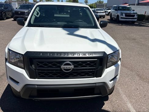 Used 2024 Nissan Frontier S w/ Technology Package AWD/4WD image 6