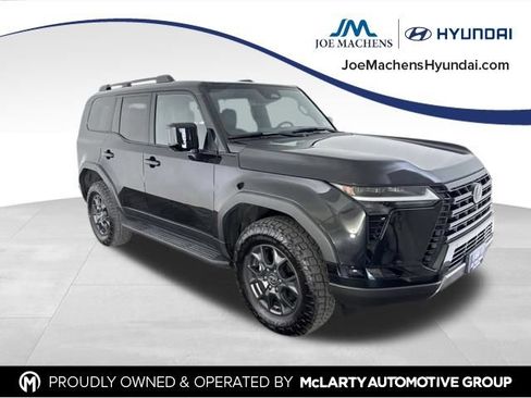Used 2024 Lexus GX 550 AWD/4WD image 2
