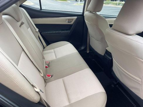 Used 2015 Toyota Corolla LE FWD image 8