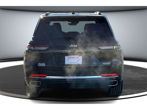 Certified 2025 Jeep Grand Cherokee Overland image 5