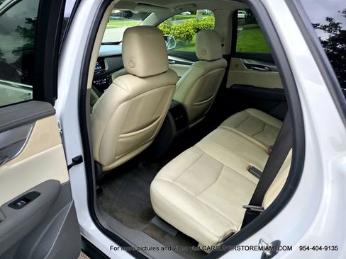 Used 2017 Cadillac XT5 Luxury FWD image 26