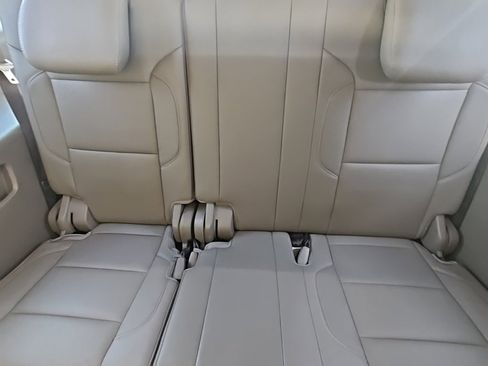 Used 2019 GMC Yukon XL SLT w/ Open Road Package image 16