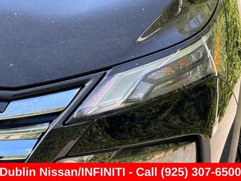 Used 2024 Nissan Rogue SL AWD/4WD image 53