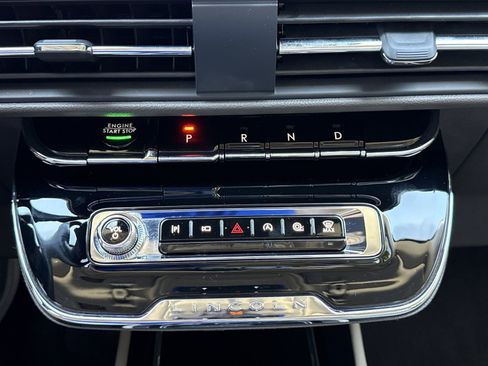 Used 2023 Lincoln Corsair Reserve w/ Equipment Group 201A FWD image 31