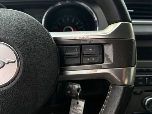 Used 2014 Ford Mustang Coupe RWD image 26