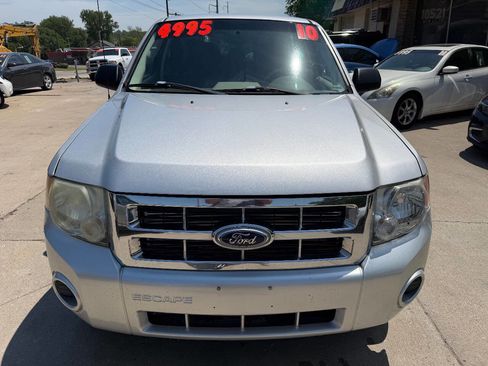 Used 2010 Ford Escape XLS FWD image 2