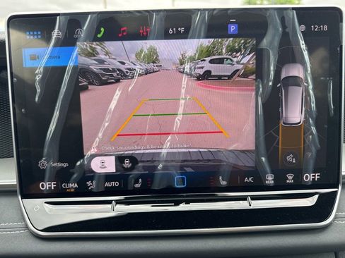 New 2026 Volkswagen Tiguan SE R-Line FWD image 30