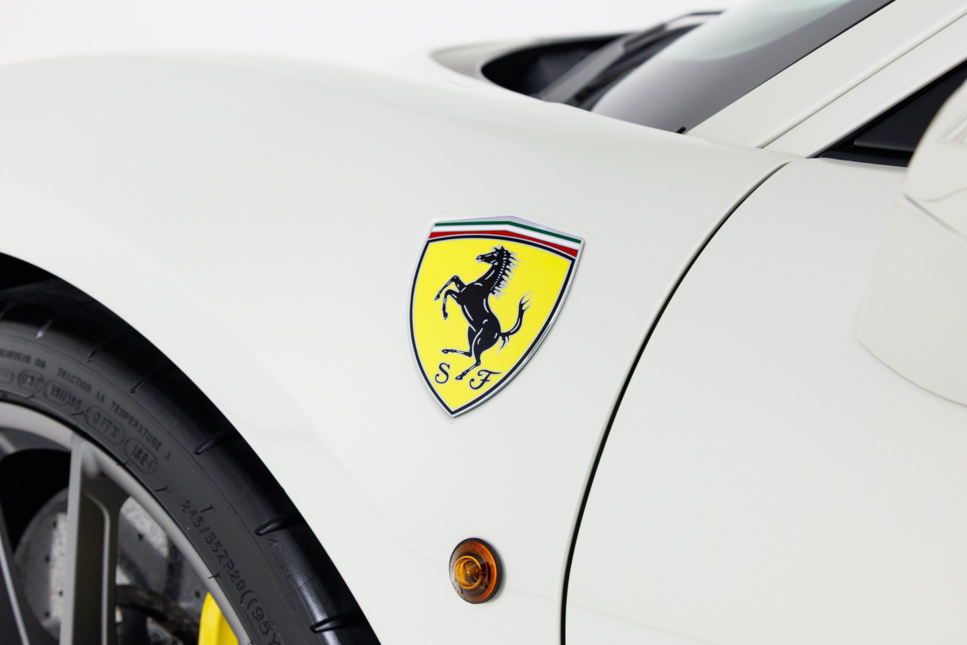 Used 2020 Ferrari 488 Pista Coupe RWD image 73