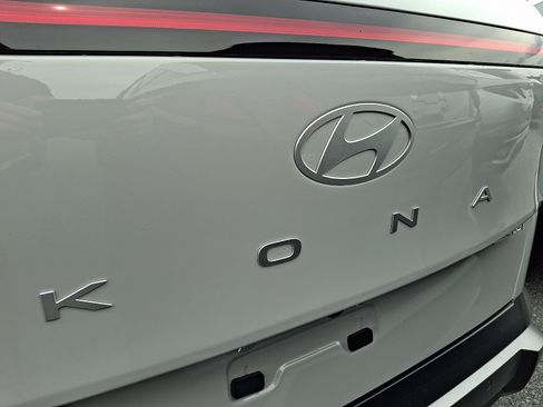 New 2026 Hyundai Kona Limited AWD/4WD image 19