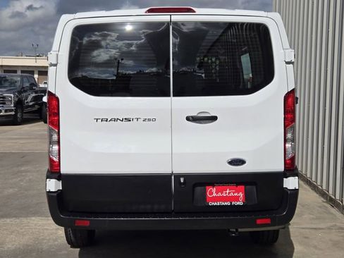 Used 2025 Ford Transit 250 Low Roof w/ Exterior Upgrade Package RWD image 10