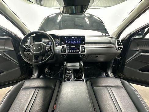Used 2023 Kia Sorento EX image 20