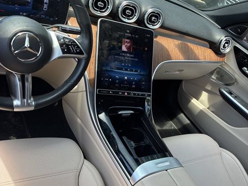 Used 2022 Mercedes-Benz C 300 4MATIC Sedan image 3