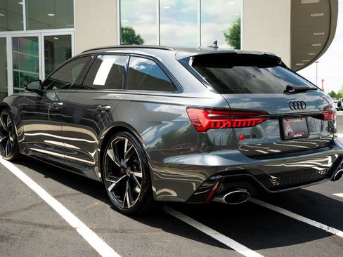 Used 2022 Audi RS 6 w/ Executive Package AWD/4WD image 20