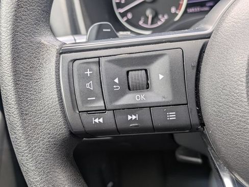 Used 2024 Nissan Rogue S AWD/4WD image 26