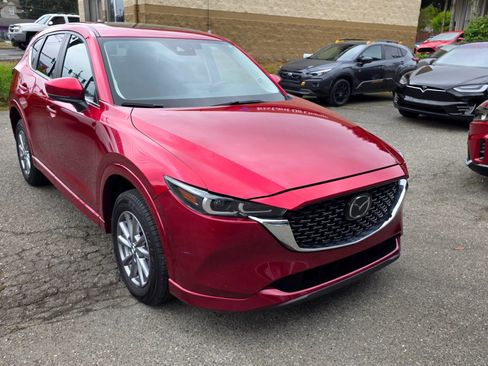 Used 2024 MAZDA CX-5 AWD 2.5 S w/ Preferred Package image 3