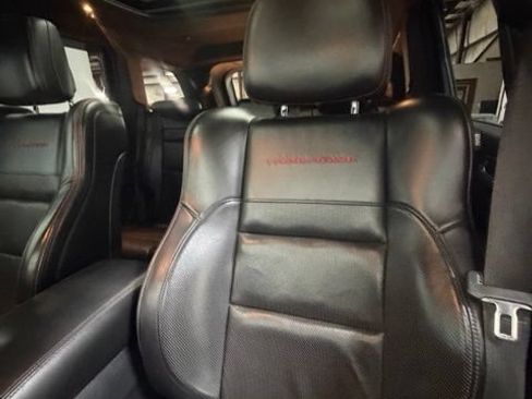 Used 2019 Jeep Grand Cherokee Trailhawk w/ Trailhawk Luxury Group AWD/4WD image 17