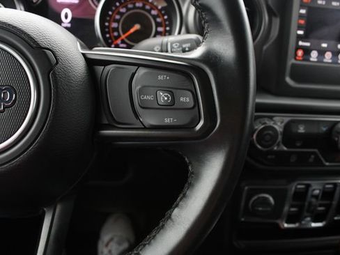 Used 2022 Jeep Gladiator Sport AWD/4WD image 10