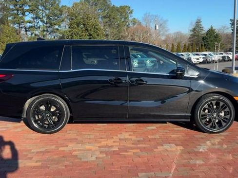 Certified 2025 Honda Odyssey Sport-L image 2