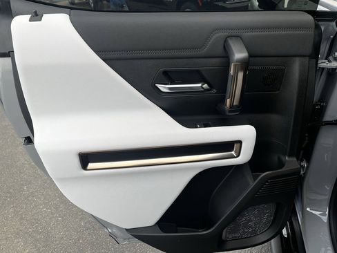 New 2025 GMC Hummer EV 3X w/ Extreme Off-Road Package image 28