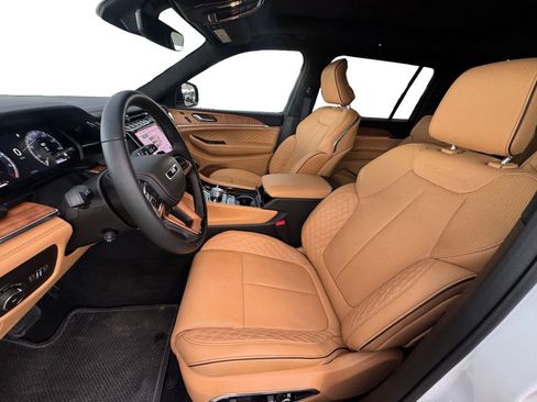 Used 2025 Jeep Grand Cherokee L Summit image 10