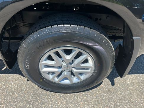 Used 2016 Nissan Frontier SV w/ SV Value Truck Package AWD/4WD image 31