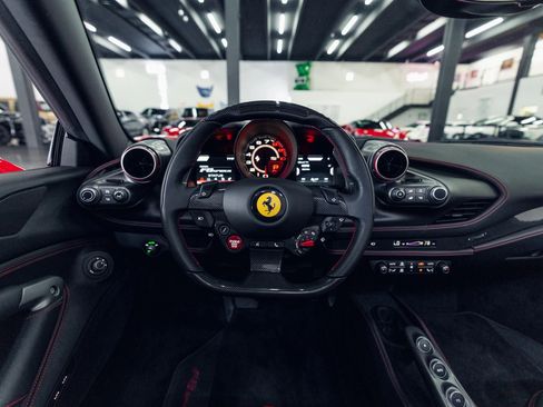 Used 2021 Ferrari F8 Spider image 23